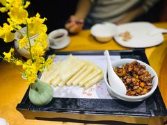 澳洲牛肉粒配薄饼-嘉良驿园·江南雅宴(旗舰店)