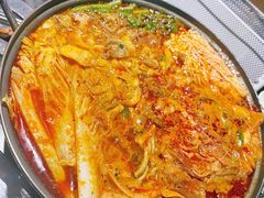 部队锅-MI WU FACTORY米屋美食工厂餐厅(绿地店)