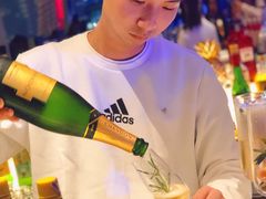 -池畔酒吧 WET Bar
