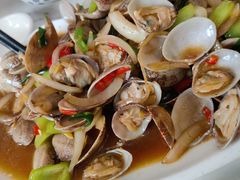 -覃记海鲜美食餐厅