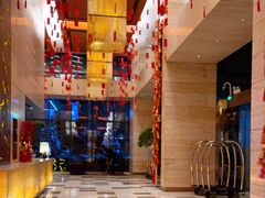 -上海龙之梦万丽酒店