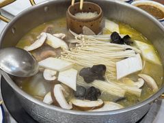 -朴小妹人参鸡汤火锅(长白山万达店)
