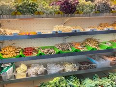 自助取餐区-万记麻辣烫国展总店