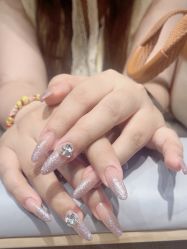 -艾珂·美甲美睫