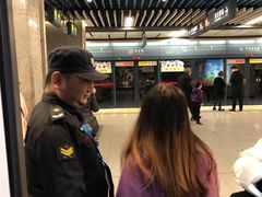 -体育场(地铁站)