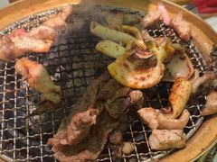 -山焱·炭火自助烤肉(周浦万达店)