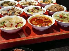 -蓝田九大碗民俗食府(蓝田店)
