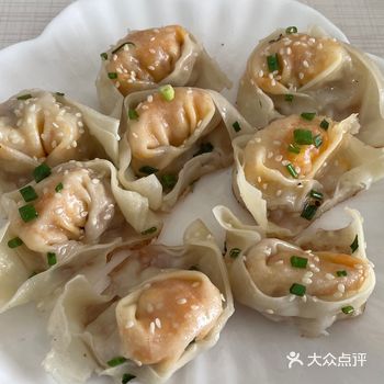 乌镇•第一次吃蛋黄馅的馄饨