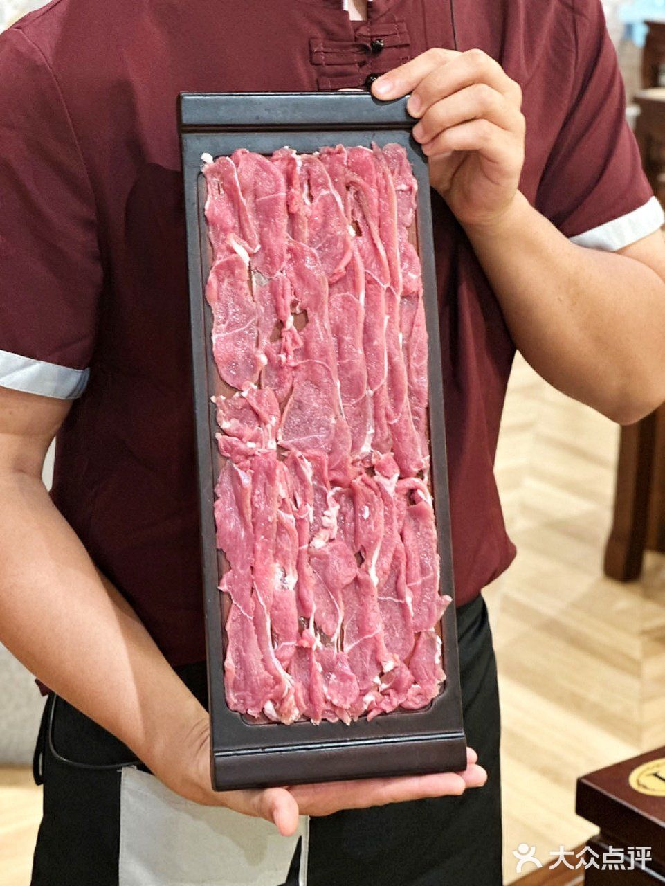 老北京爆汁流油的门钉肉饼！居然在这里吃到了