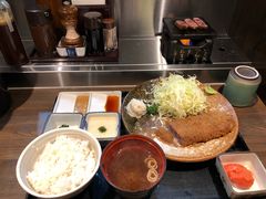 -牛かつもと村(原宿店)