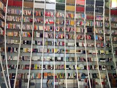 iphone_upload_pic-钟书阁(松江泰晤士小镇店)