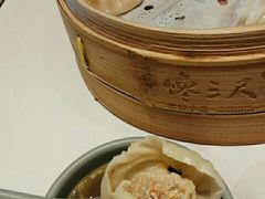 -馋三尺蟹粉小笼(人民广场店)