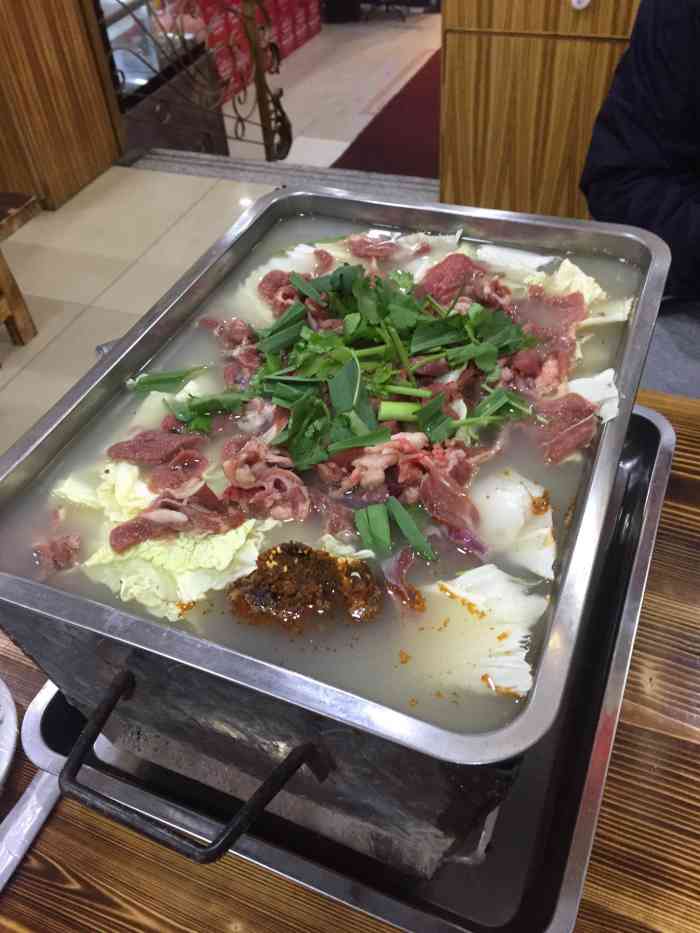小夫妻木炭全羊馆-"新开不久的一家店,小夫妻连锁很有名,恰好.