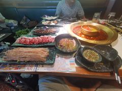 -新哥老官·畅吃123·美蛙世界(苏宁广场店)