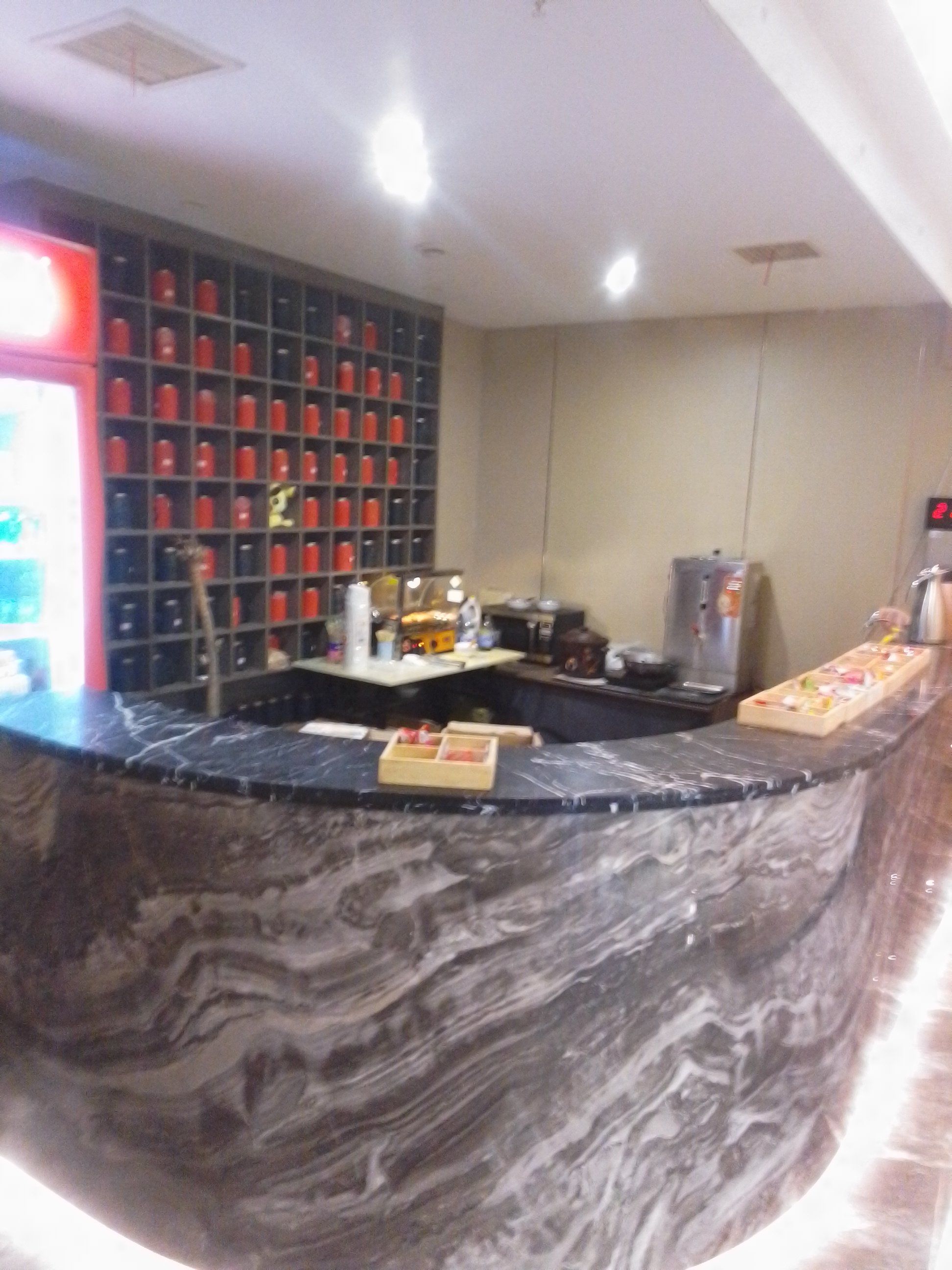 放松一天,来做足疗啦