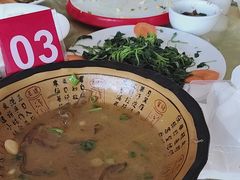 -华龙特色大骨鸡农家菜馆