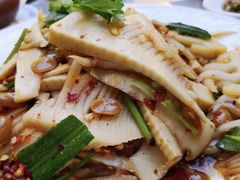 -蔼若春.传承三十年云南菜(金碧公园店)