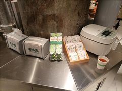 -老乡鸡(上海白玉兰广场店)