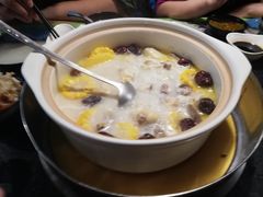 -洪氏嗨捞·广东猪肚鸡·椰子鸡火锅(西咸万象城店)