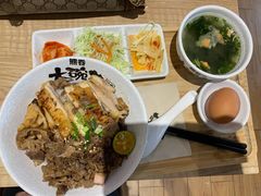 大碗过瘾双拼-熊吞·大碗丼烧肉饭(西市场嘉华店)