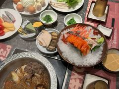 -牛YO寿喜烧·铁板烧和牛火锅自助(市府恒隆店)