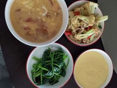 -鲸鱼妈妈月嫂/育婴师定制