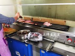 自助取餐区-酒宝荡烧烤(长航局江大路住宅小区店)