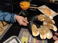 -何师烧烤·香辣蟹·川菜·30年老品牌(太古里旗舰店)