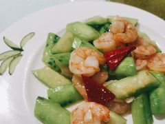 海南丝瓜炒虾仁-小贝壳酒楼(经九路店)