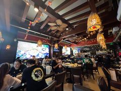 -大头虾越式风味餐厅(光明广场店)