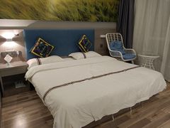 -优莱精选酒店(兰州城关区平凉路东方红广场地铁站店)