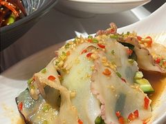 -肥肥虾庄·金牌油焖大虾(汉街SKP店)