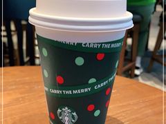 -星巴克(西安曲江银泰店)