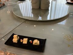 -双子楼大酒店(城开国际写字楼店)