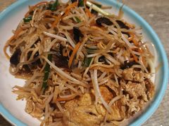 -巴依兄弟西域美食(机场店)