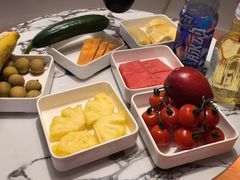 -涨巢·潮玩水疗局