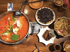 -亮欢寨酸汤鱼(沙冲路店)