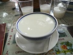 -周大娘牛乳(旧寨古村总店)