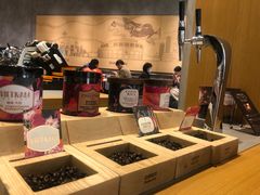 零售区-星巴克臻选(北京世贸天阶店)
