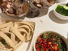 -左庭右院鲜牛肉火锅(南通CBD大有境店)