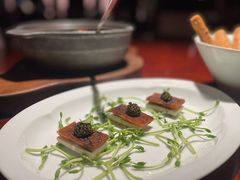 鱼子酱脆皮松板肉-解香楼(八盘岭路店)