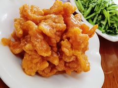 -胡子饮食店