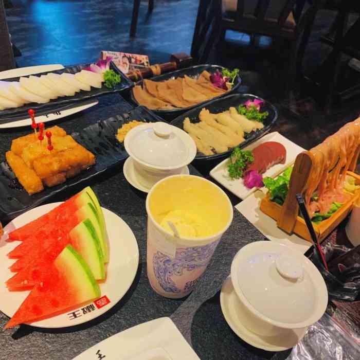 椒王火锅(衡阳店)-"椒王火锅是我吃过最好吃的火锅,服务没得说.