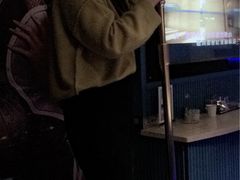 -唯爱KTV聚会餐厅(仙林东城汇店)