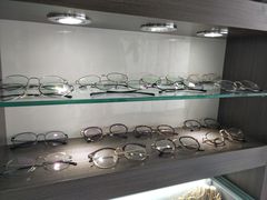 -视野联行眼镜蔡司·依视路官方授权店(顺城店)