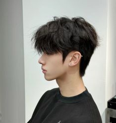 -海文先生国潮烫染男士理发馆