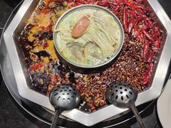 -锅首鲜品火锅(鸳鸯店)
