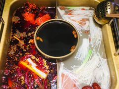 潮货鸳鸯锅-雾都渣渣火锅(南城智汇城店)