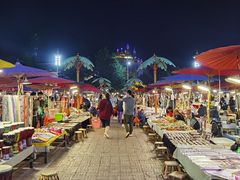 -东南亚风情赶摆街夜市