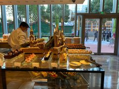 -两咖啡自助餐厅(静安香格里拉酒店)